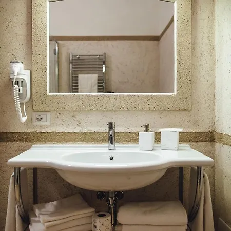 Frühstückspension La Magione 4*